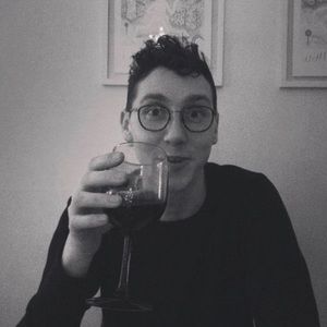 Meet your Posher, Adam